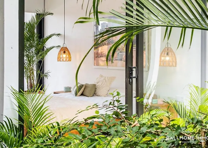 Villa Tropical Chic W Rooftop & Pool In Seminyak